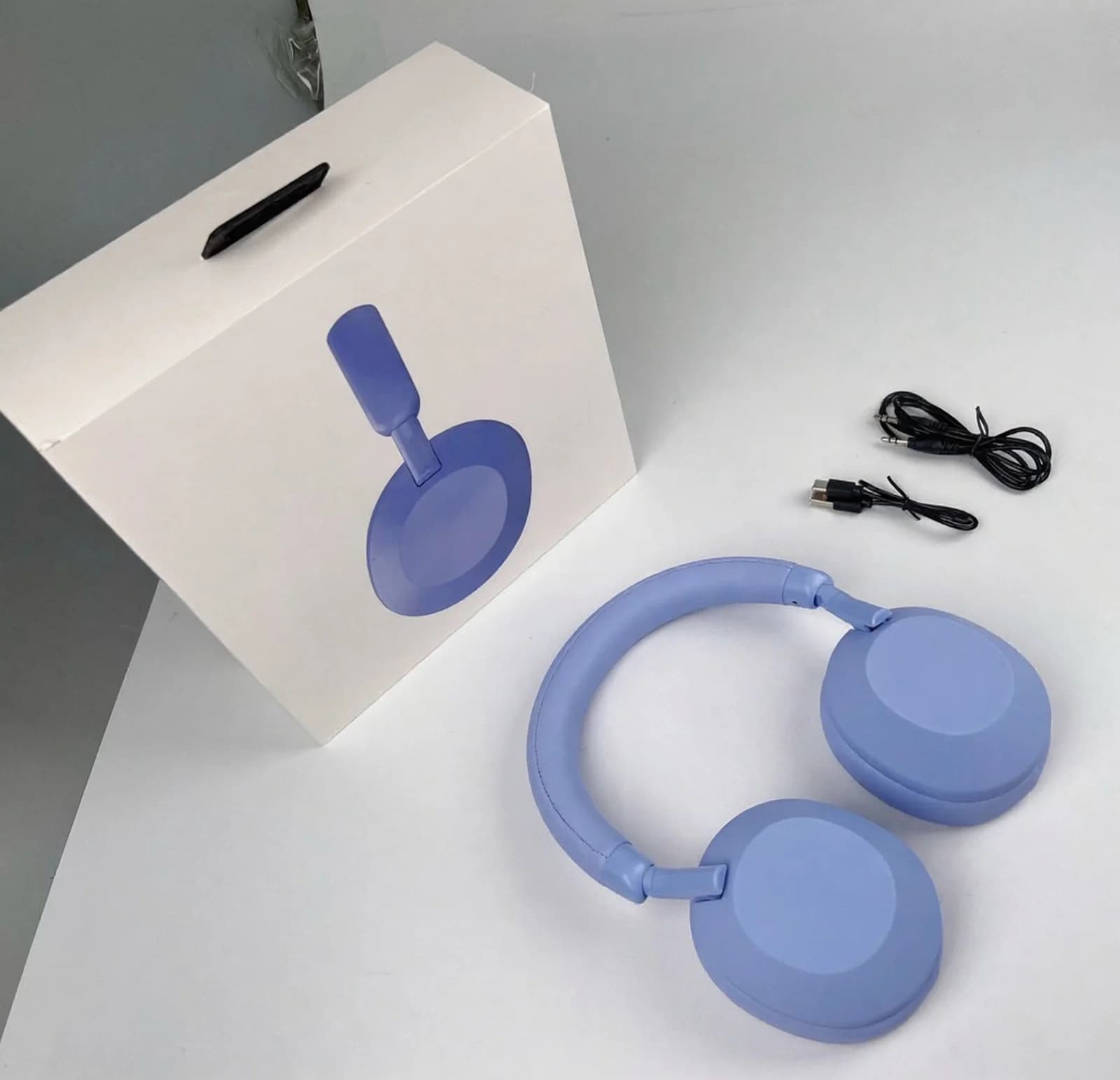 Căști wireless Bluetooth over-ear cu anulare activă a zgomotului (ANC)