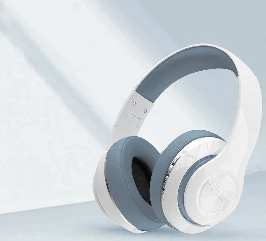 Căști wireless over-ear cu radio FM și slot pentru card TF