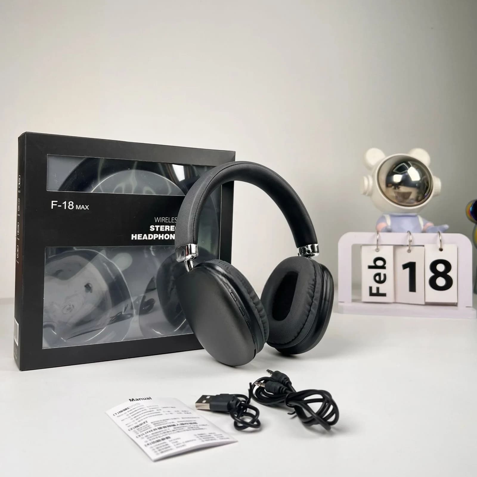 Căști wireless over-ear cu Bluetooth 5.4 și autonomie lungă